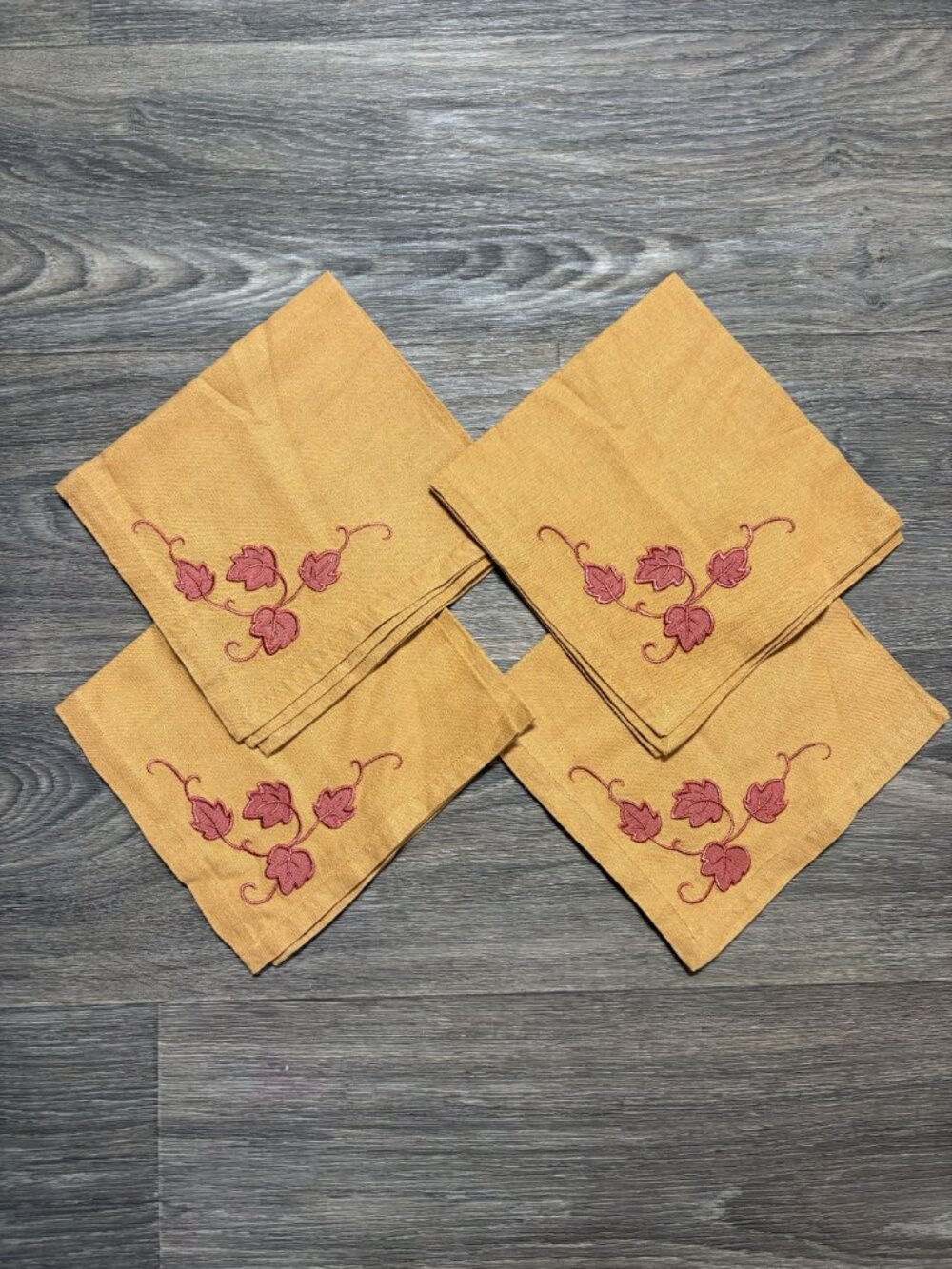 Set 4 Embroidered Linen Blend Napkins Red Leaf Design Harvest Thanksgiving Fall